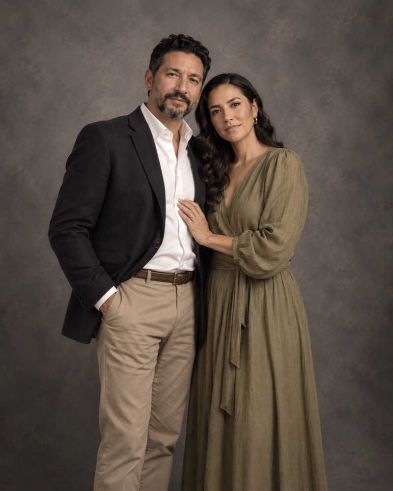Retrato de pareja en estudio